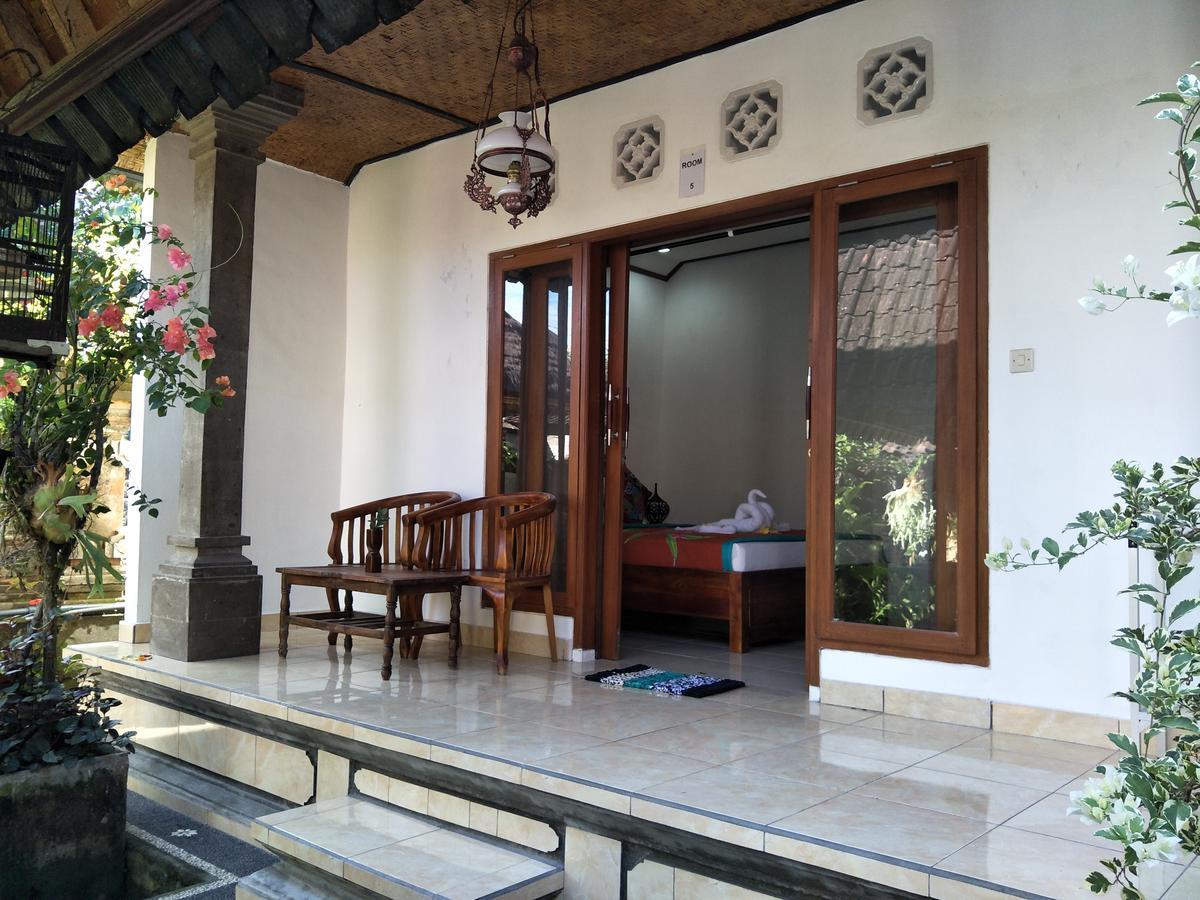 Pondok Ayu Homestay ウブド エクステリア 写真