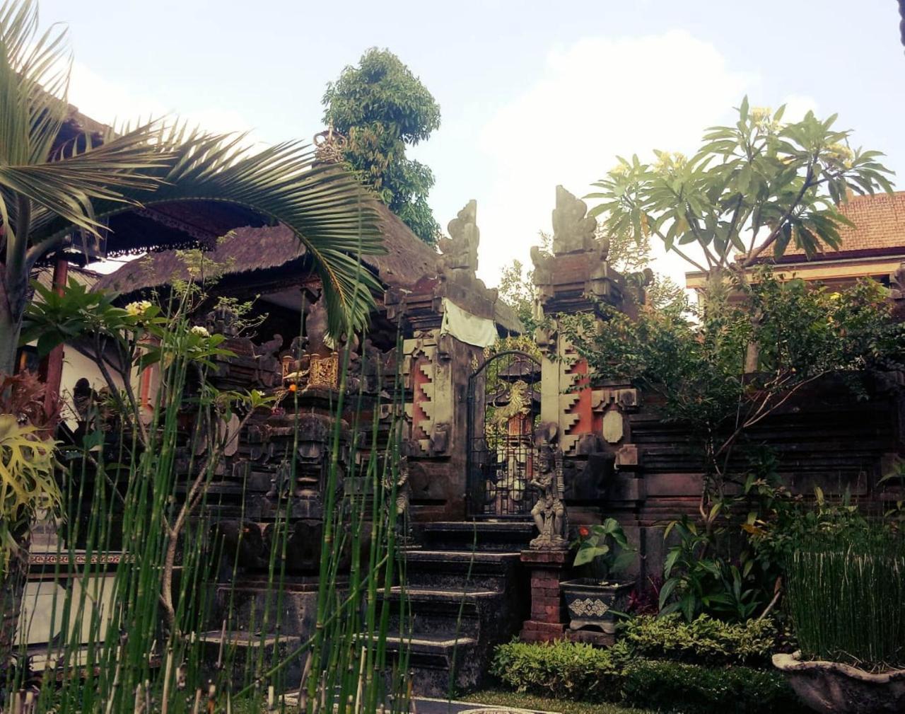 Pondok Ayu Homestay ウブド エクステリア 写真