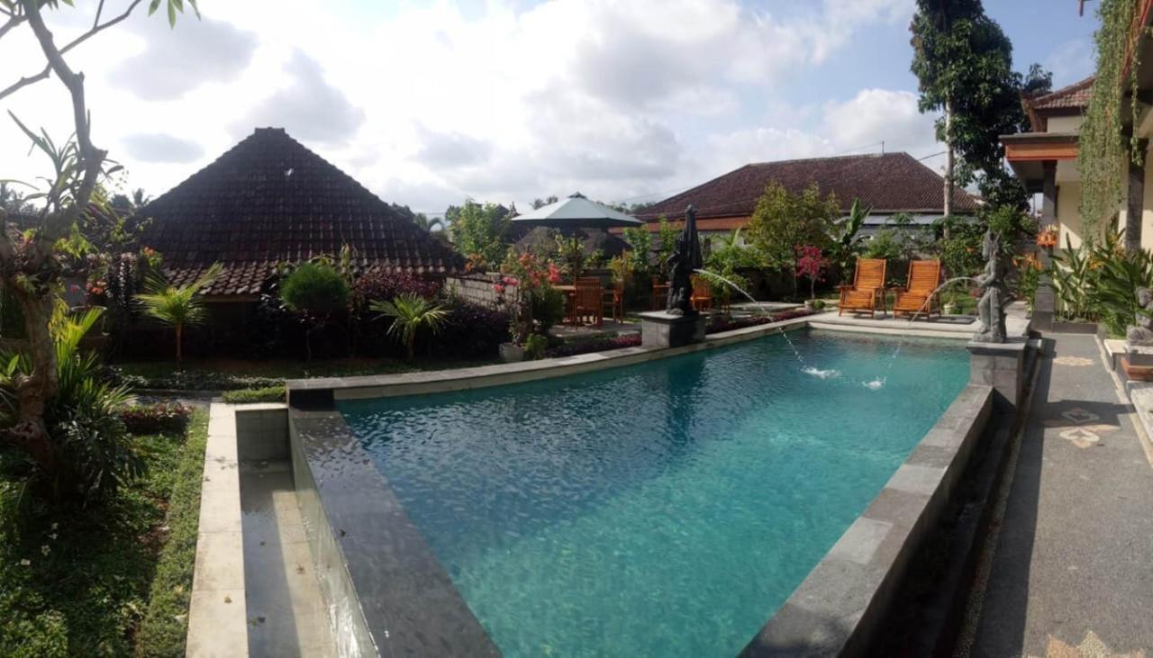 Pondok Ayu Homestay ウブド エクステリア 写真